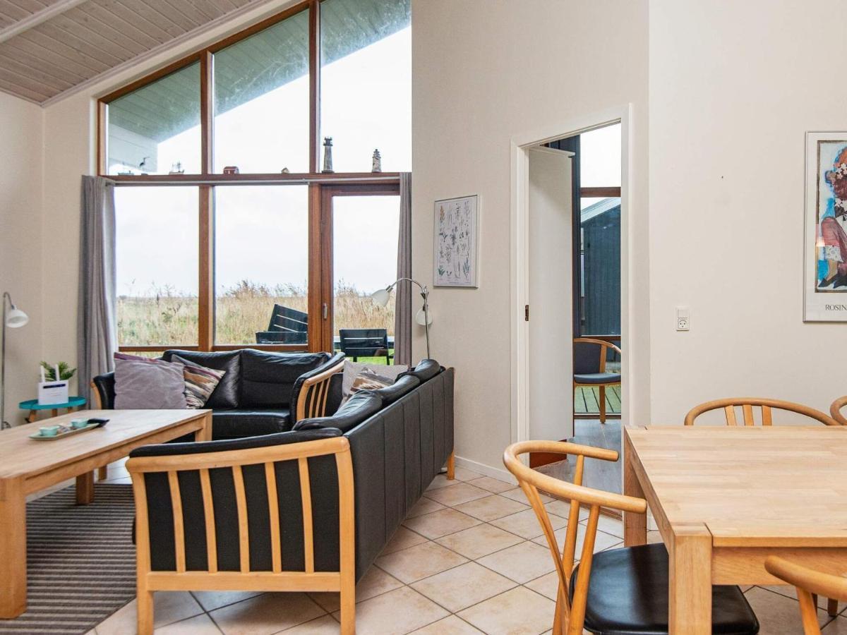 Three-Bedroom Holiday Home In Ulfborg 4 Thorsminde Exteriör bild