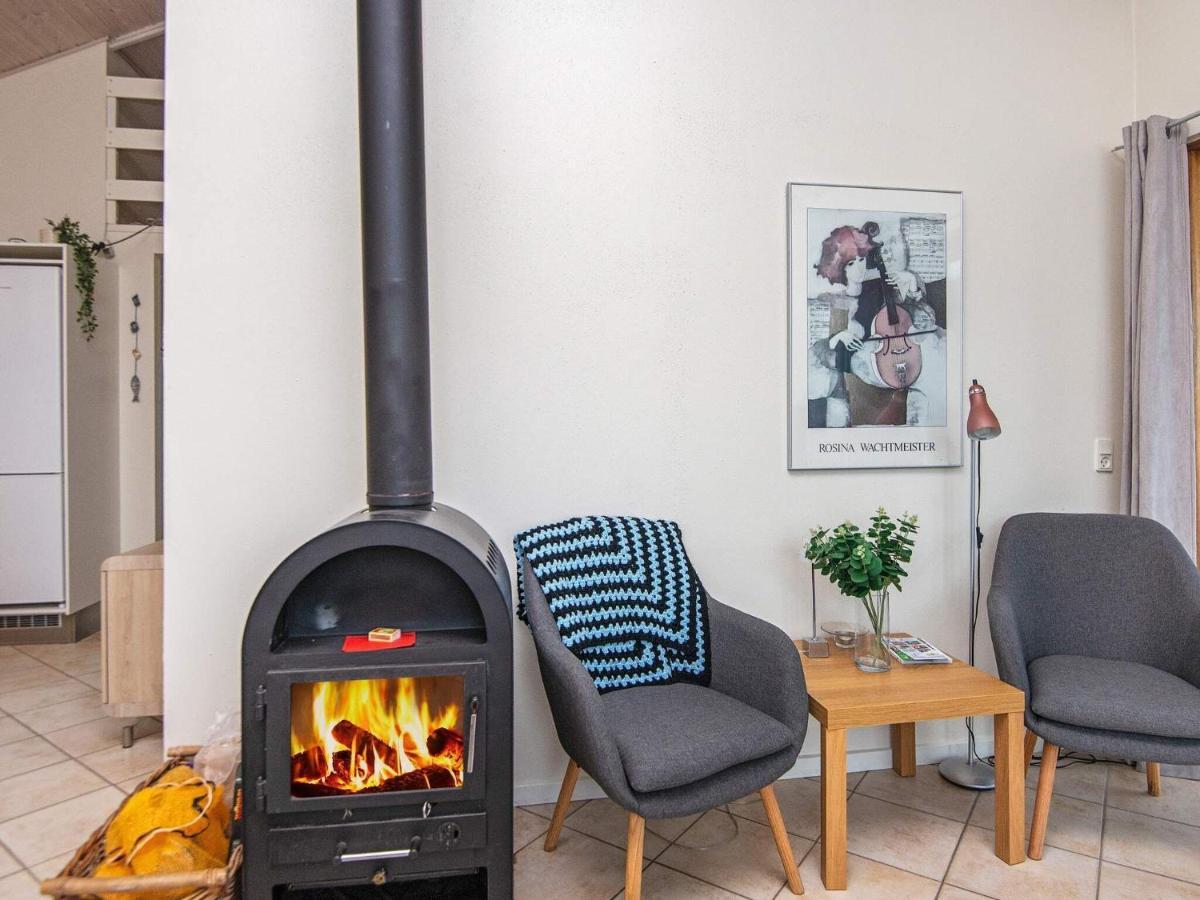 Three-Bedroom Holiday Home In Ulfborg 4 Thorsminde Exteriör bild