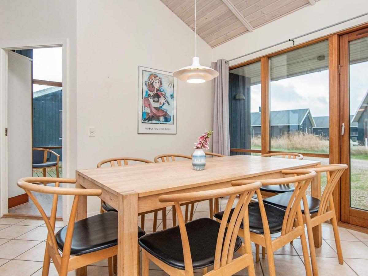 Three-Bedroom Holiday Home In Ulfborg 4 Thorsminde Exteriör bild