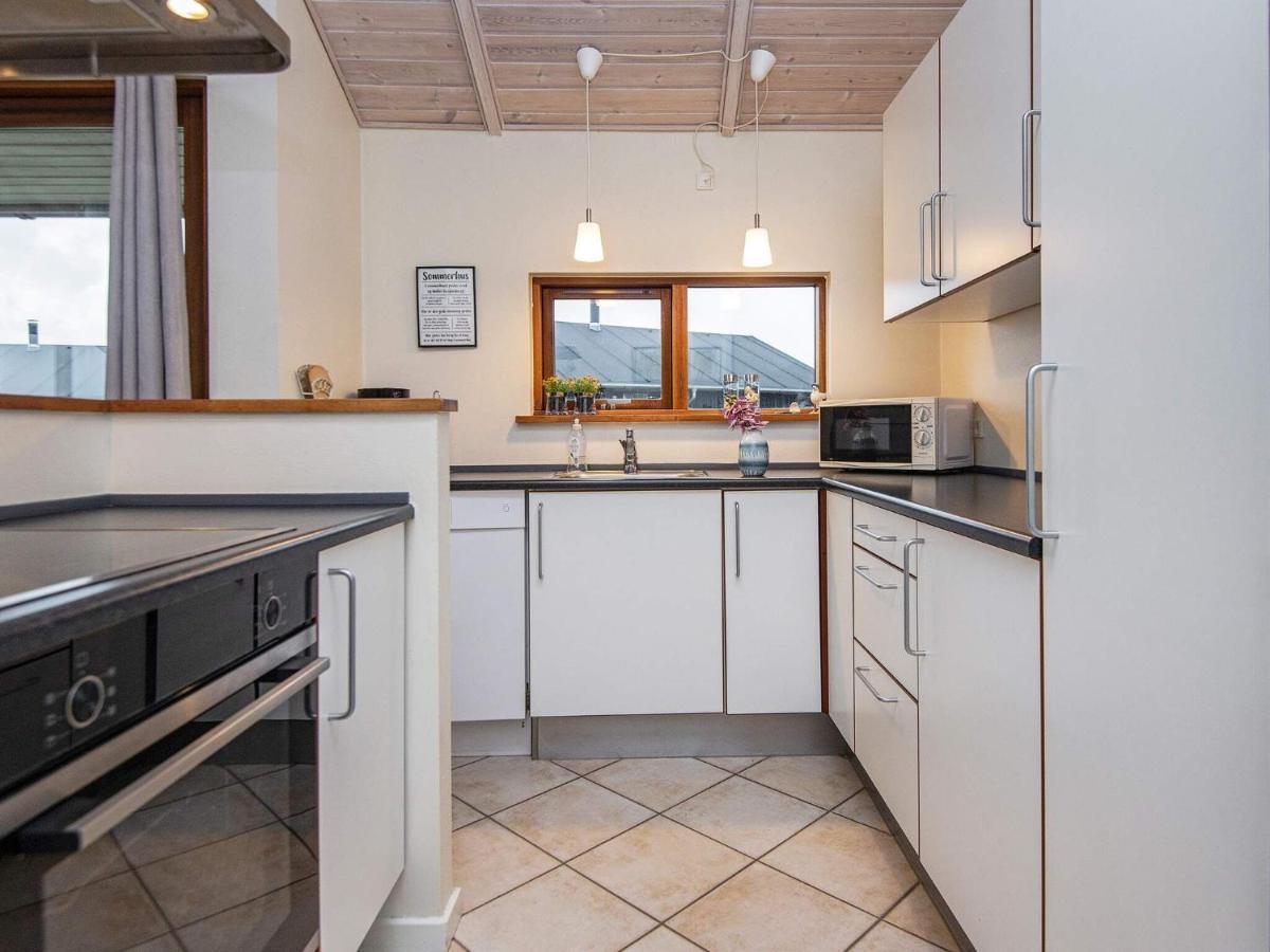 Three-Bedroom Holiday Home In Ulfborg 4 Thorsminde Exteriör bild