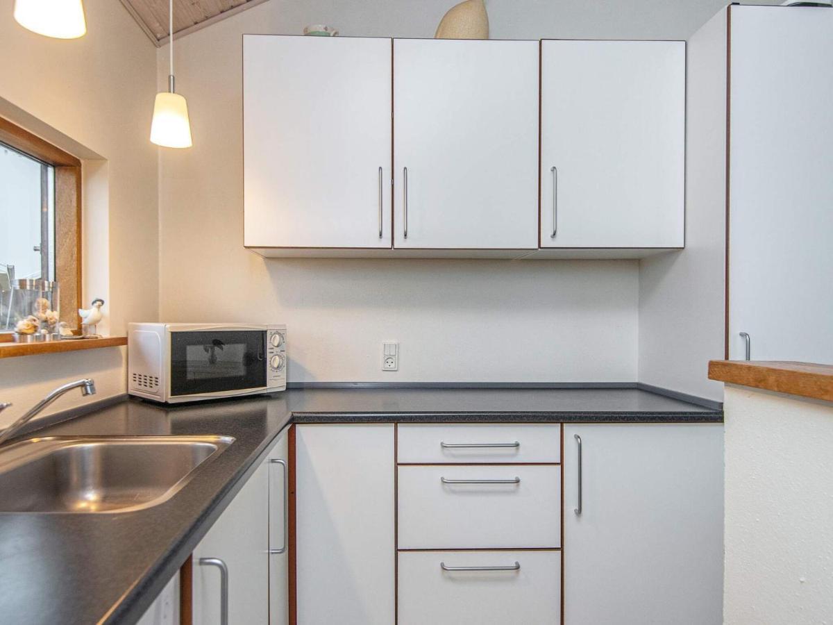 Three-Bedroom Holiday Home In Ulfborg 4 Thorsminde Exteriör bild