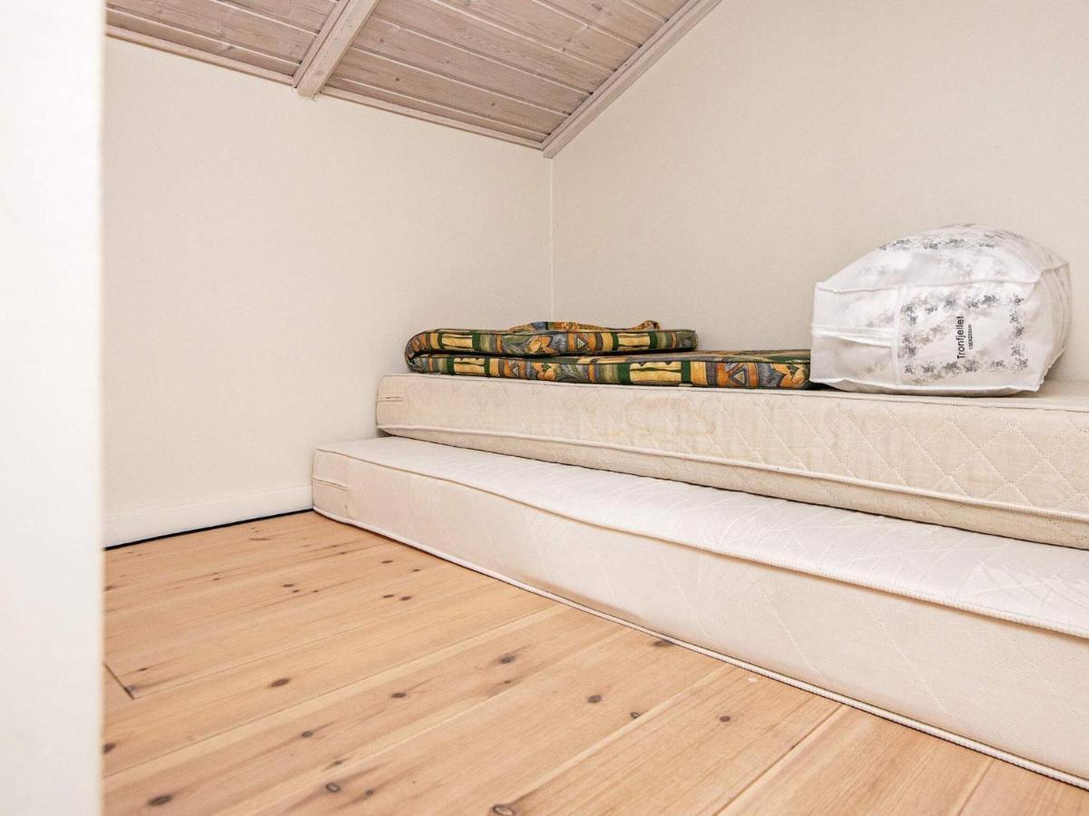 Three-Bedroom Holiday Home In Ulfborg 4 Thorsminde Exteriör bild